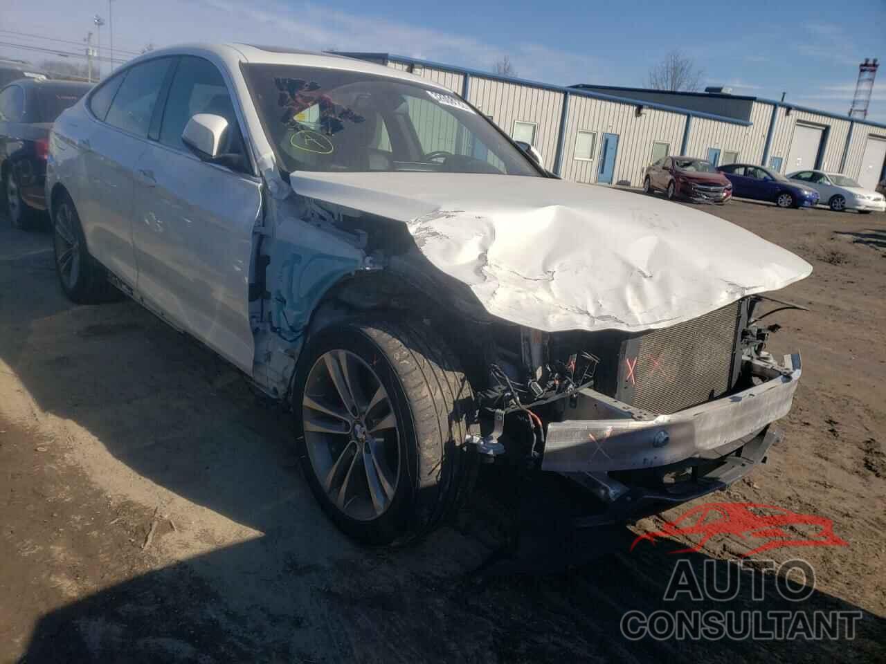 BMW 3 SERIES 2017 - WBA8Z9C34HG826661