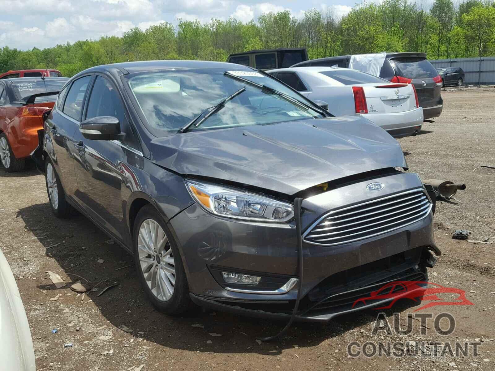 FORD FOCUS 2015 - 1FADP3N26FL383612