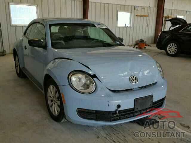 VOLKSWAGEN BEETLE 2015 - 3VWF17AT9FM639439