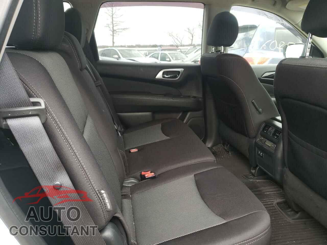 NISSAN PATHFINDER 2019 - 5N1DR2MM7KC643376