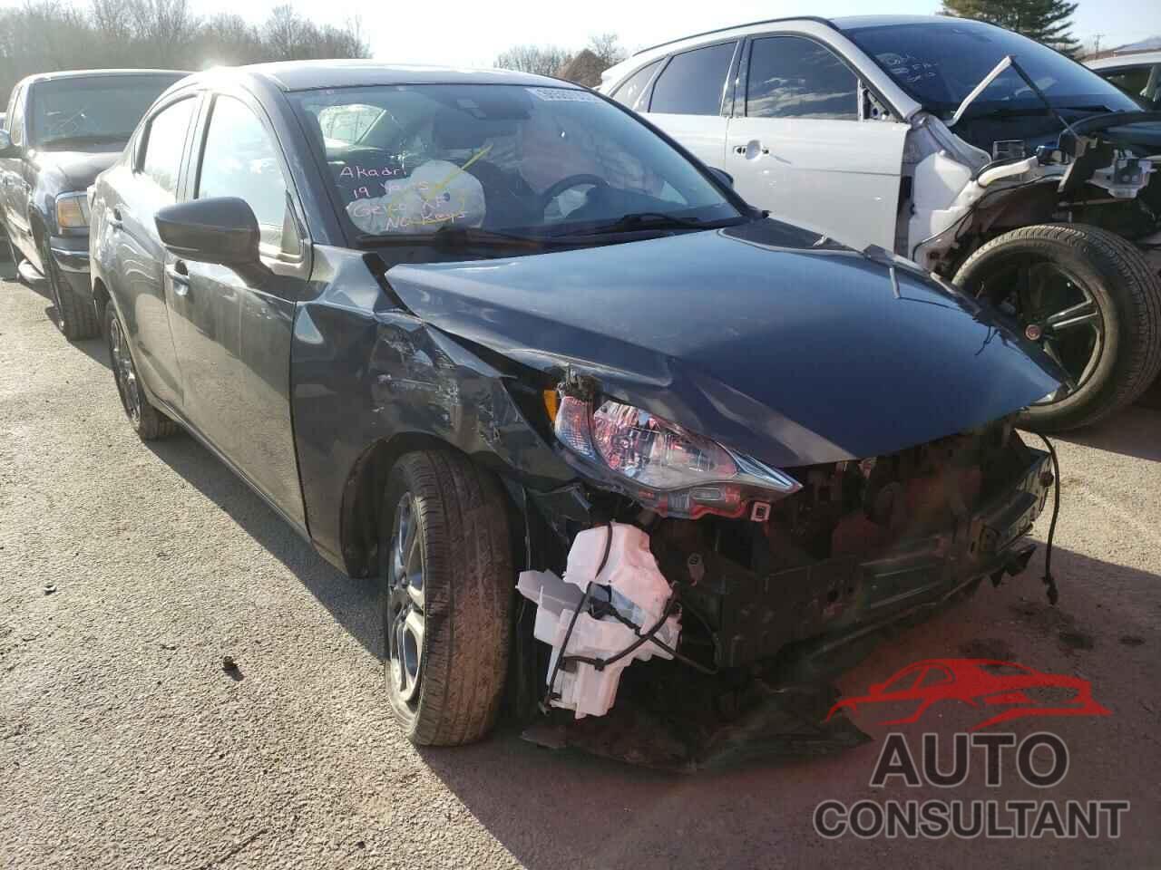 TOYOTA YARIS 2019 - 3MYDLBYV2KY516715