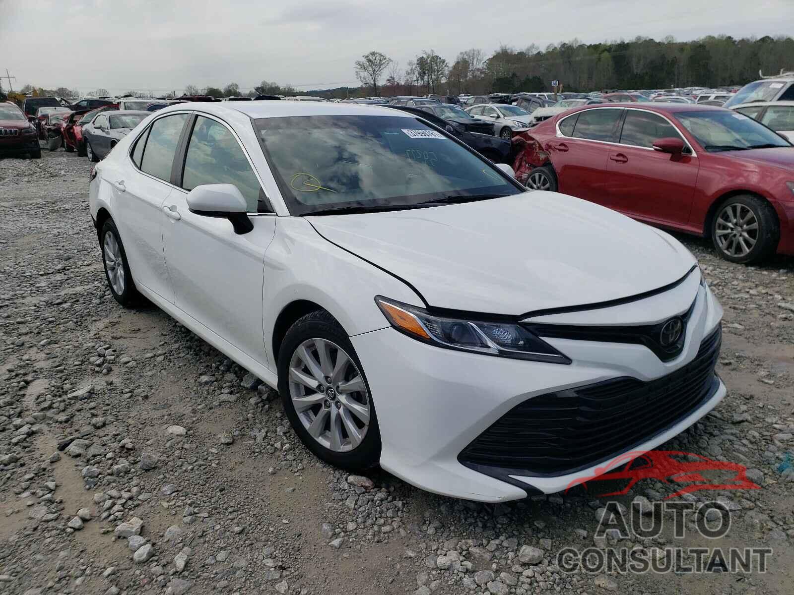 TOYOTA CAMRY 2018 - 4T1B11HK7JU578295