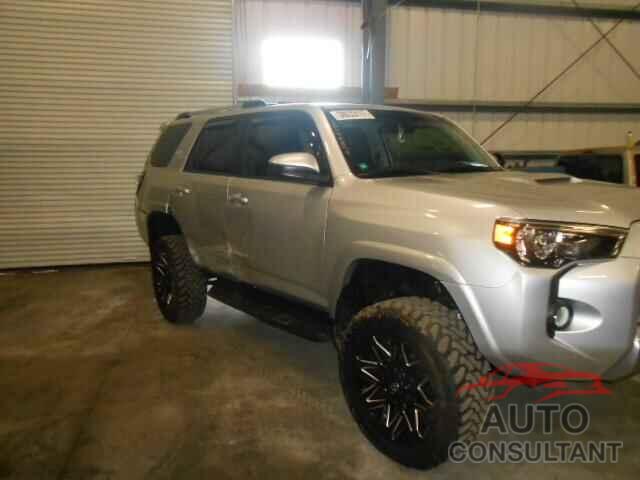 TOYOTA 4RUNNER 2017 - JTEBU5JR8H5440744