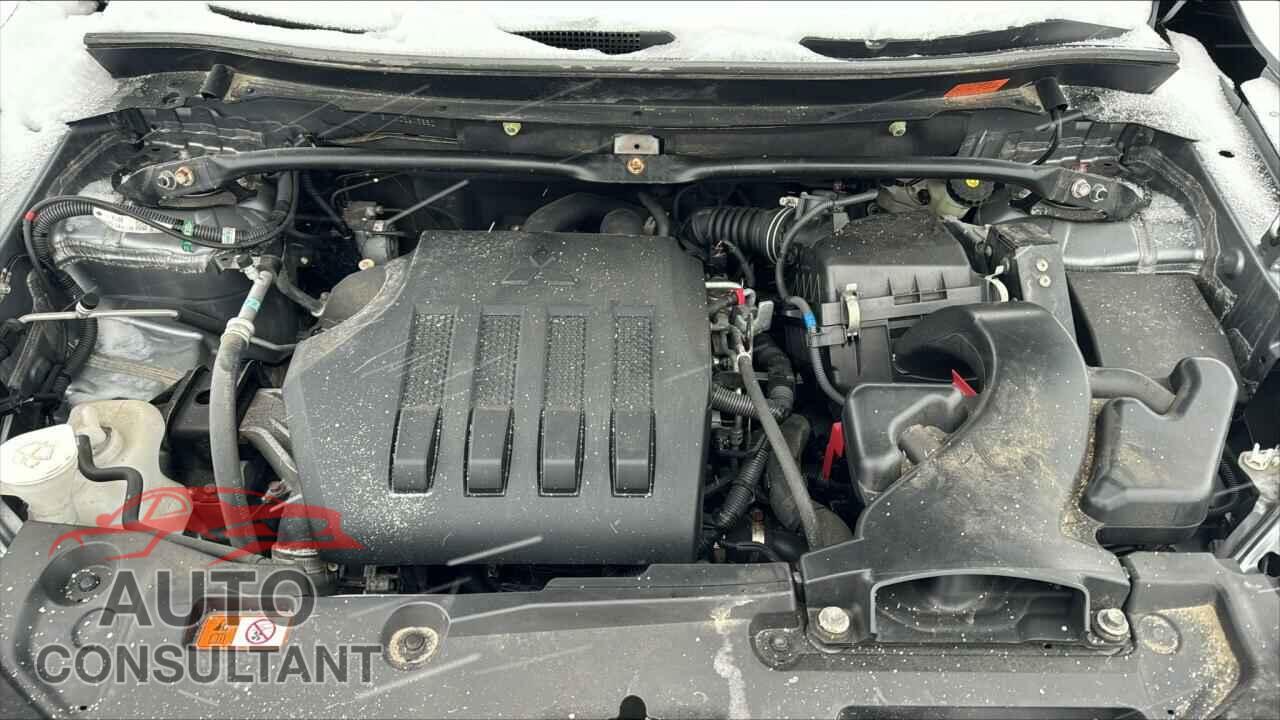 MITSUBISHI ECLIPSE 2018 - JA4AT3AA7JZ608352