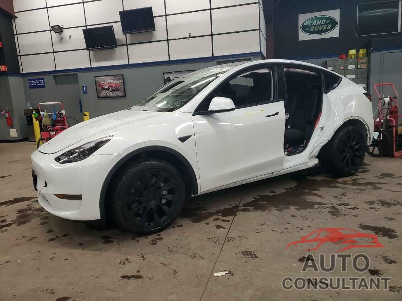 TESLA MODEL Y 2023 - 7SAYGDEE0PF670530