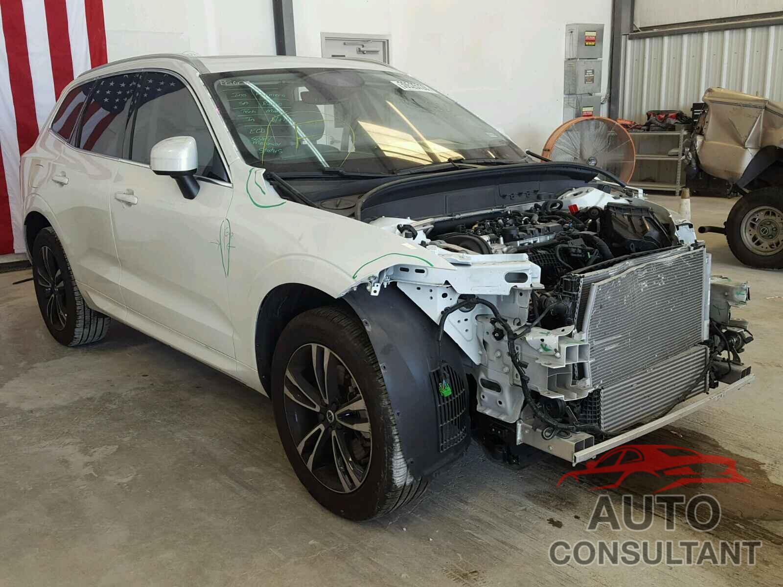 VOLVO XC60 2018 - YV4A22RK6J1018803