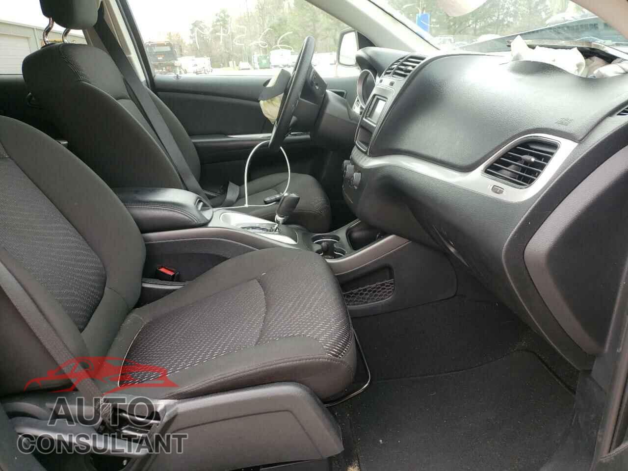 DODGE JOURNEY 2019 - 3C4PDCAB3KT758070