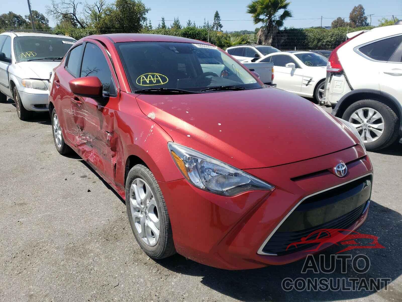 TOYOTA YARIS 2017 - 3MYDLBYV7HY165597