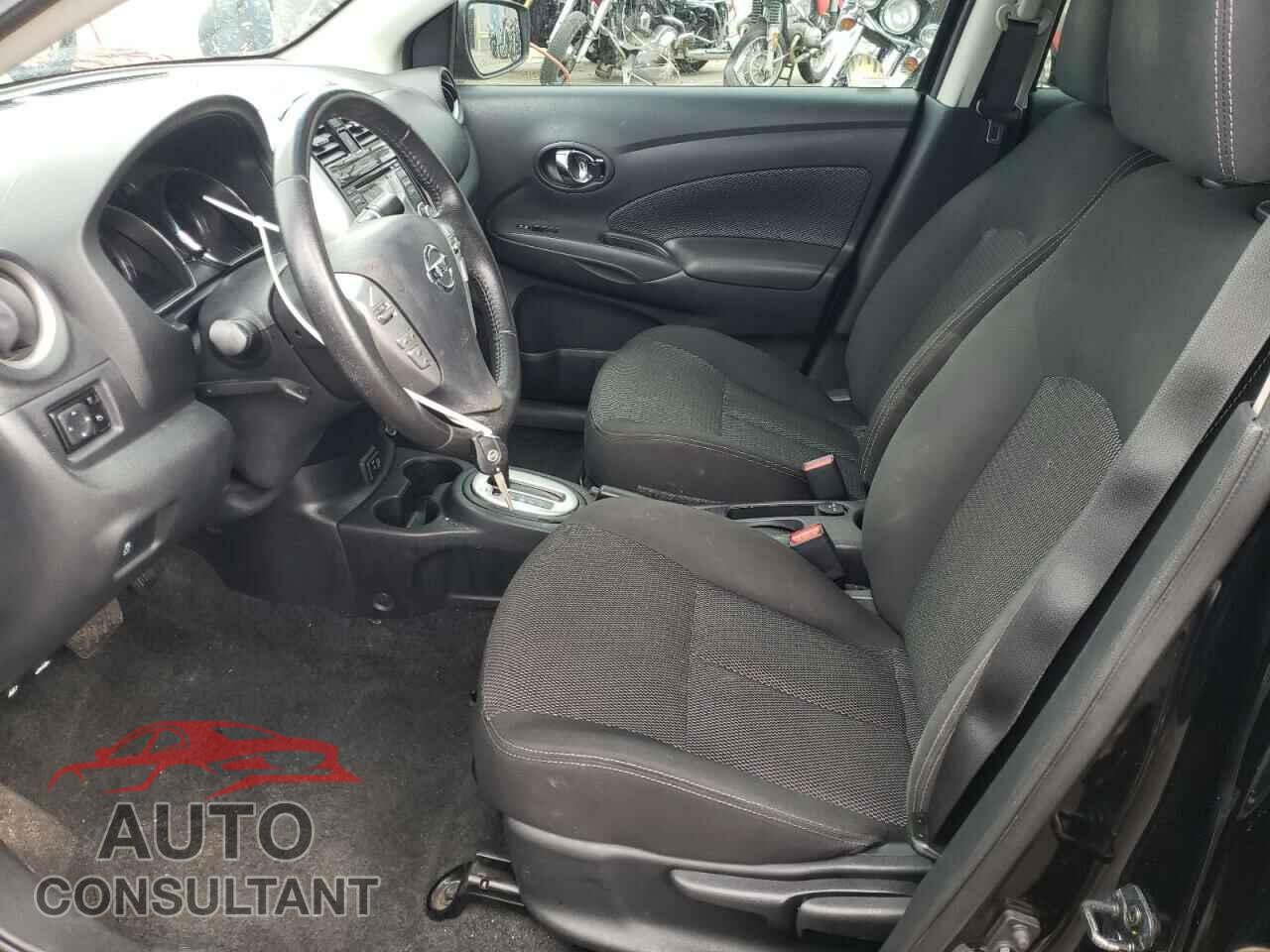 NISSAN VERSA 2018 - 3N1CN7AP1JL856479