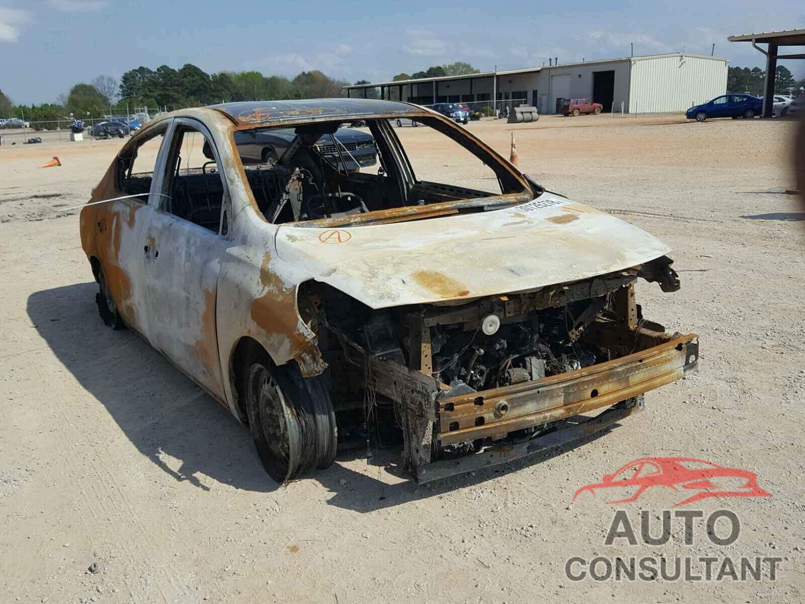 NISSAN VERSA 2017 - 3N1CN7AP1HL882235