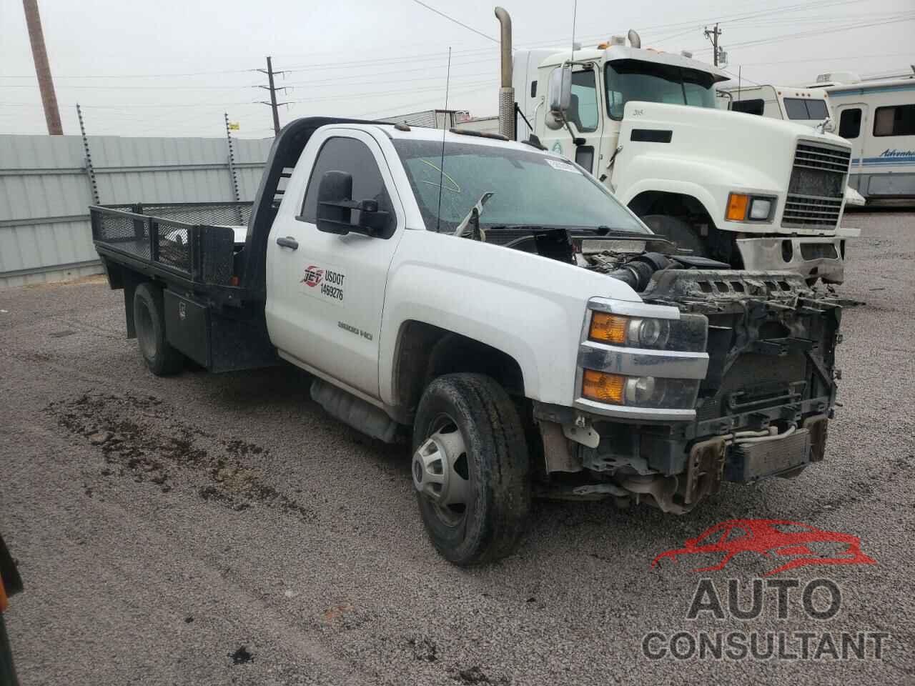CHEVROLET SILVERADO 2018 - 1GB3CYCY6JF133255