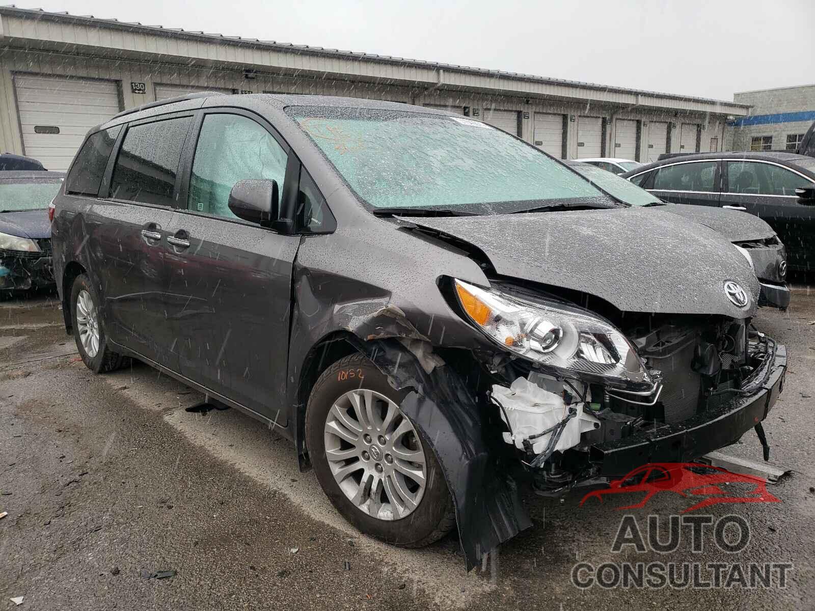 TOYOTA SIENNA 2017 - 5TDYZ3DC3HS849904