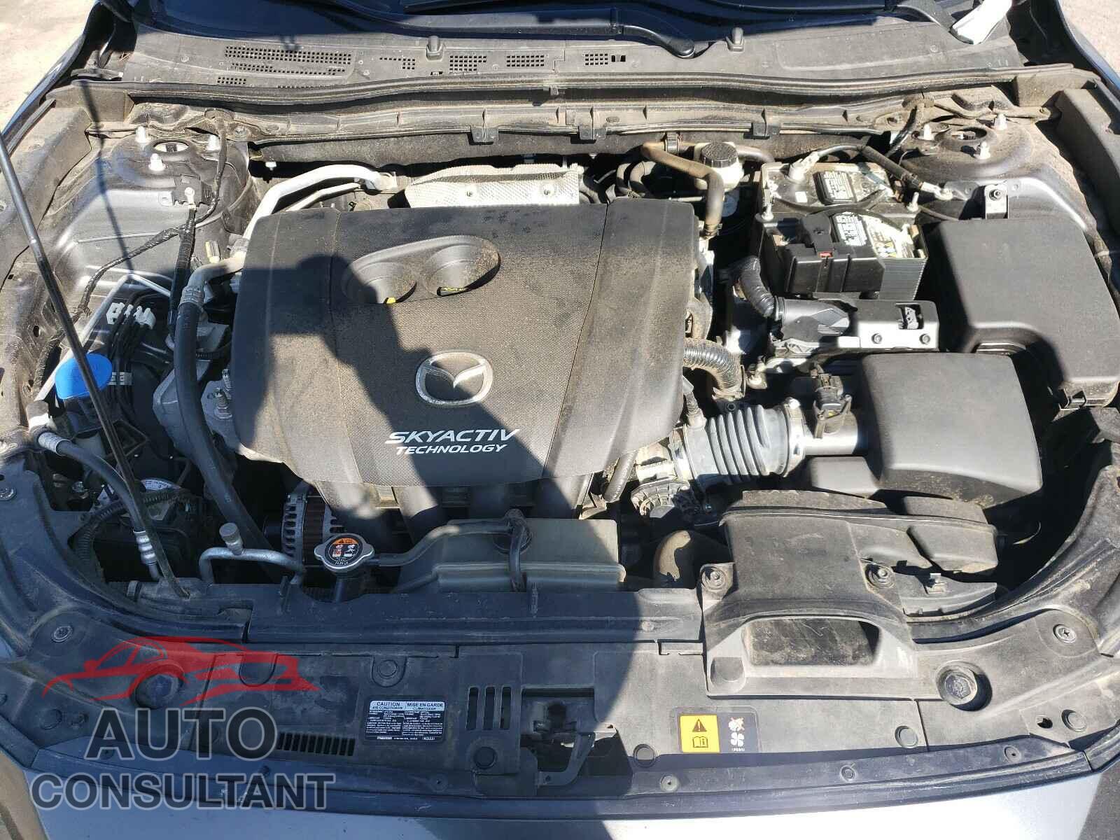 MAZDA 3 2017 - 3MZBN1V76HM120784