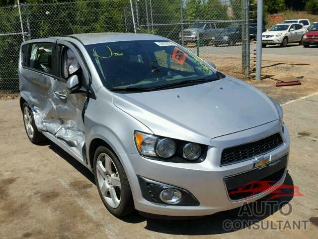 CHEVROLET SONIC 2016 - 1G1JE6SBXG4154363