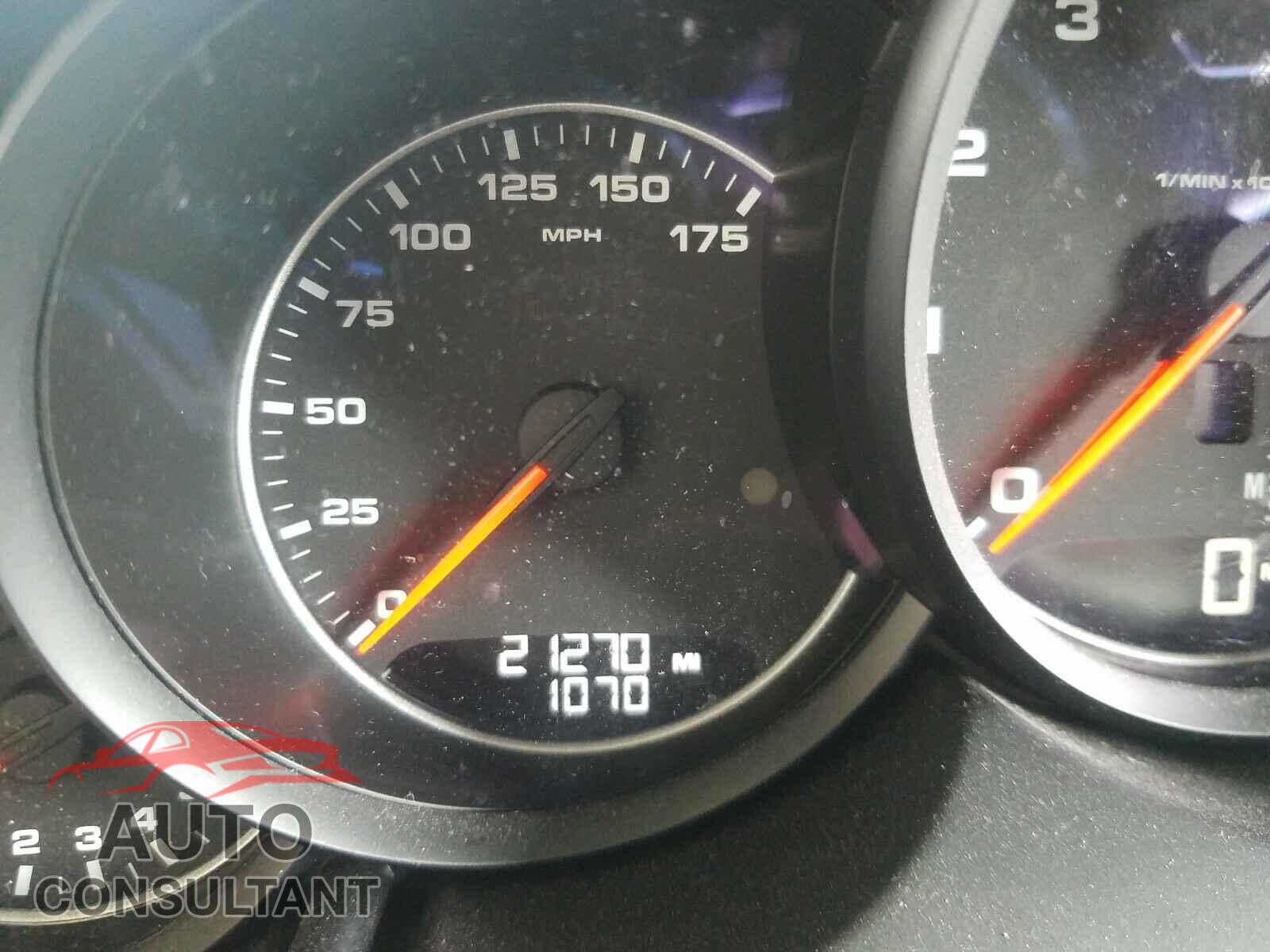 PORSCHE CAYENNE 2018 - WP1AA2A28JKA05996