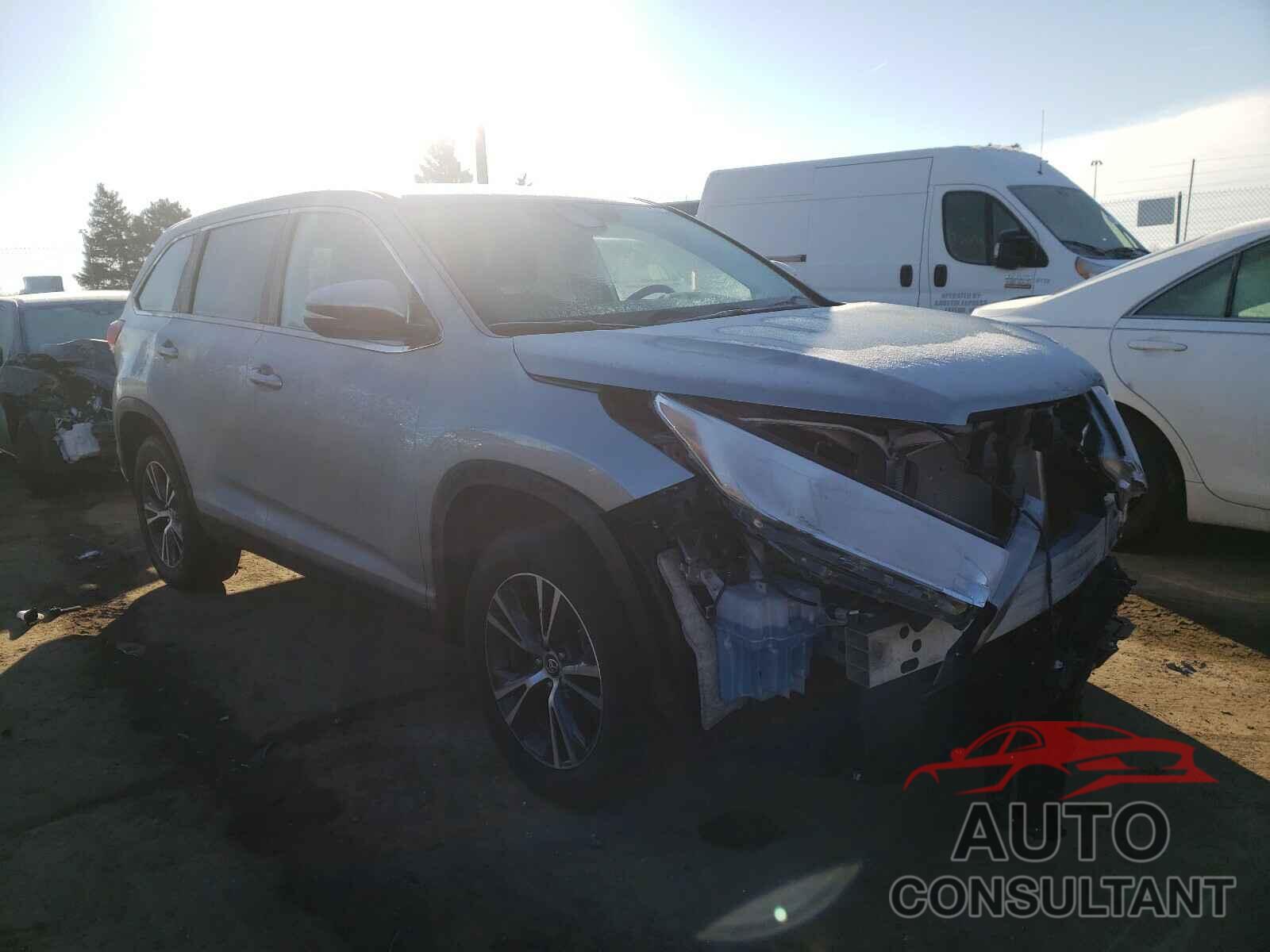 TOYOTA HIGHLANDER 2019 - 5TDZZRFH1KS304159