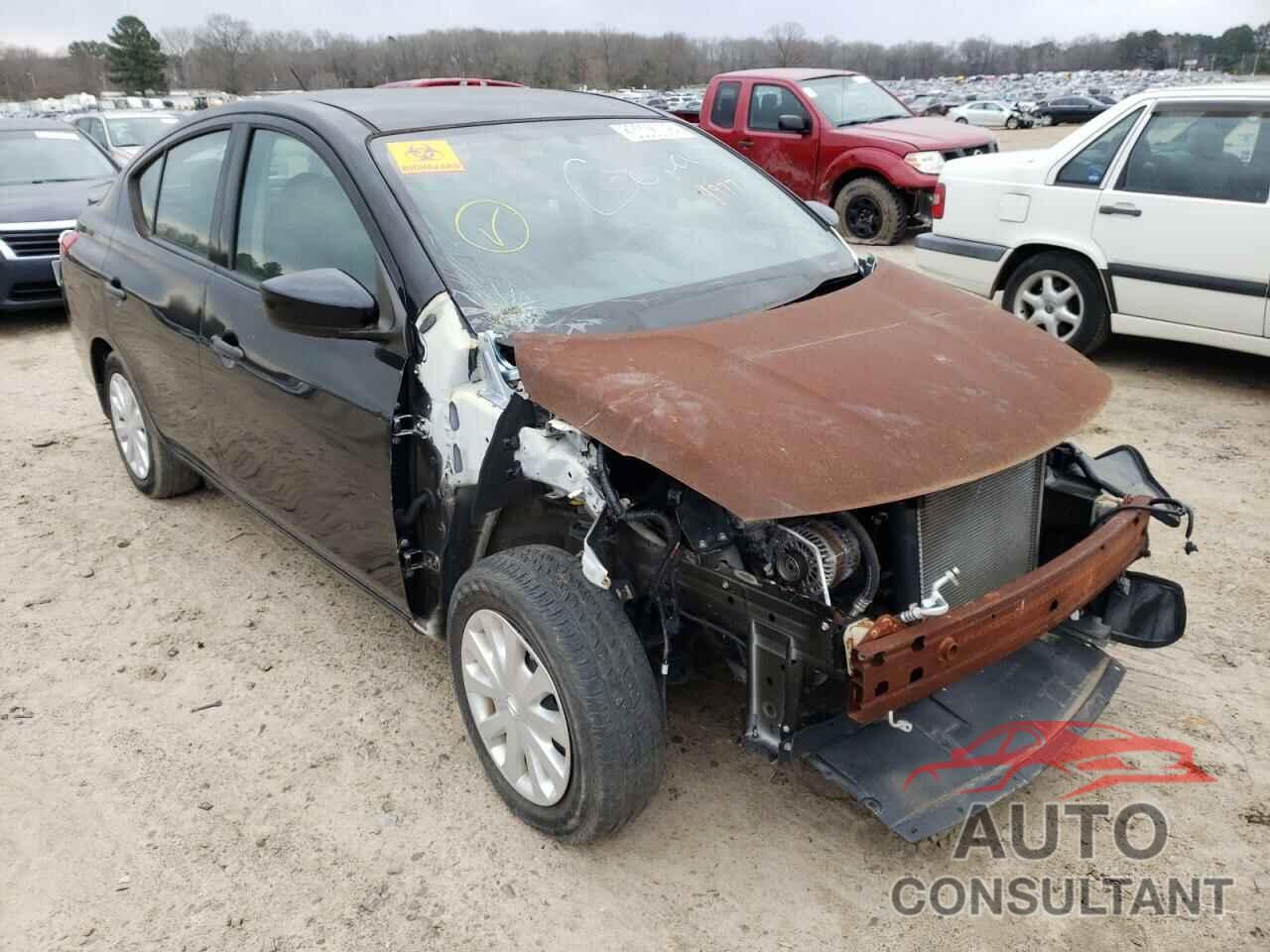 NISSAN VERSA 2017 - 3N1CN7AP0HL884977