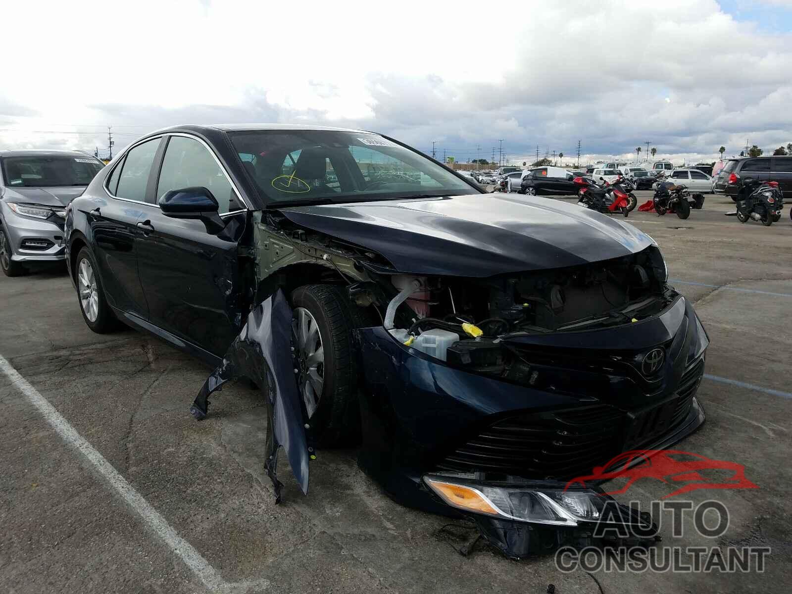TOYOTA CAMRY 2019 - 4T1B11HK6KU737938