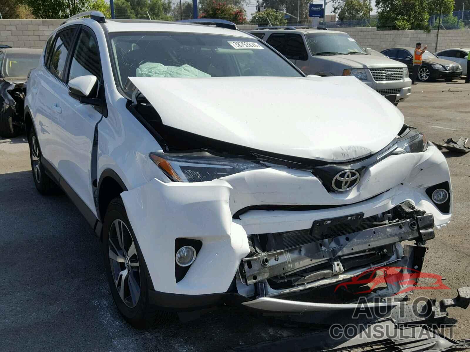 TOYOTA RAV4 XLE 2016 - 2T3RFREVXGW487731
