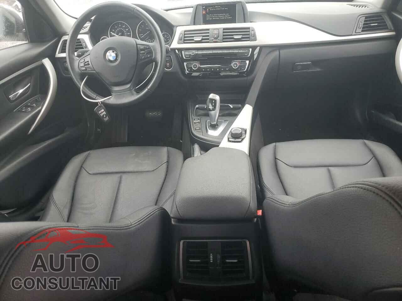 BMW 3 SERIES 2016 - WBA8E1G51GNU11980