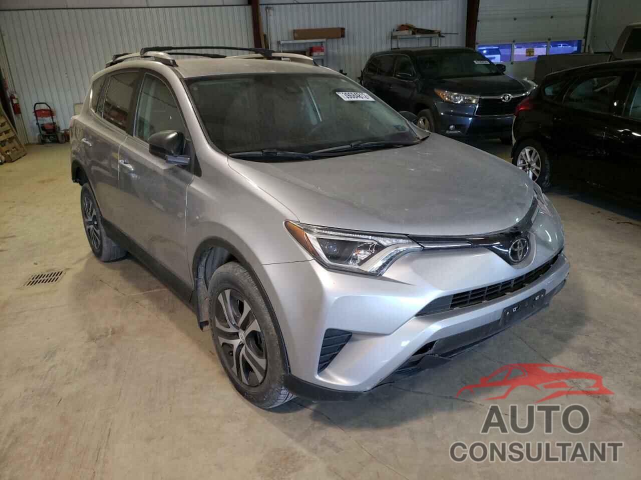 TOYOTA RAV4 2017 - 2T3BFREV3HW597698