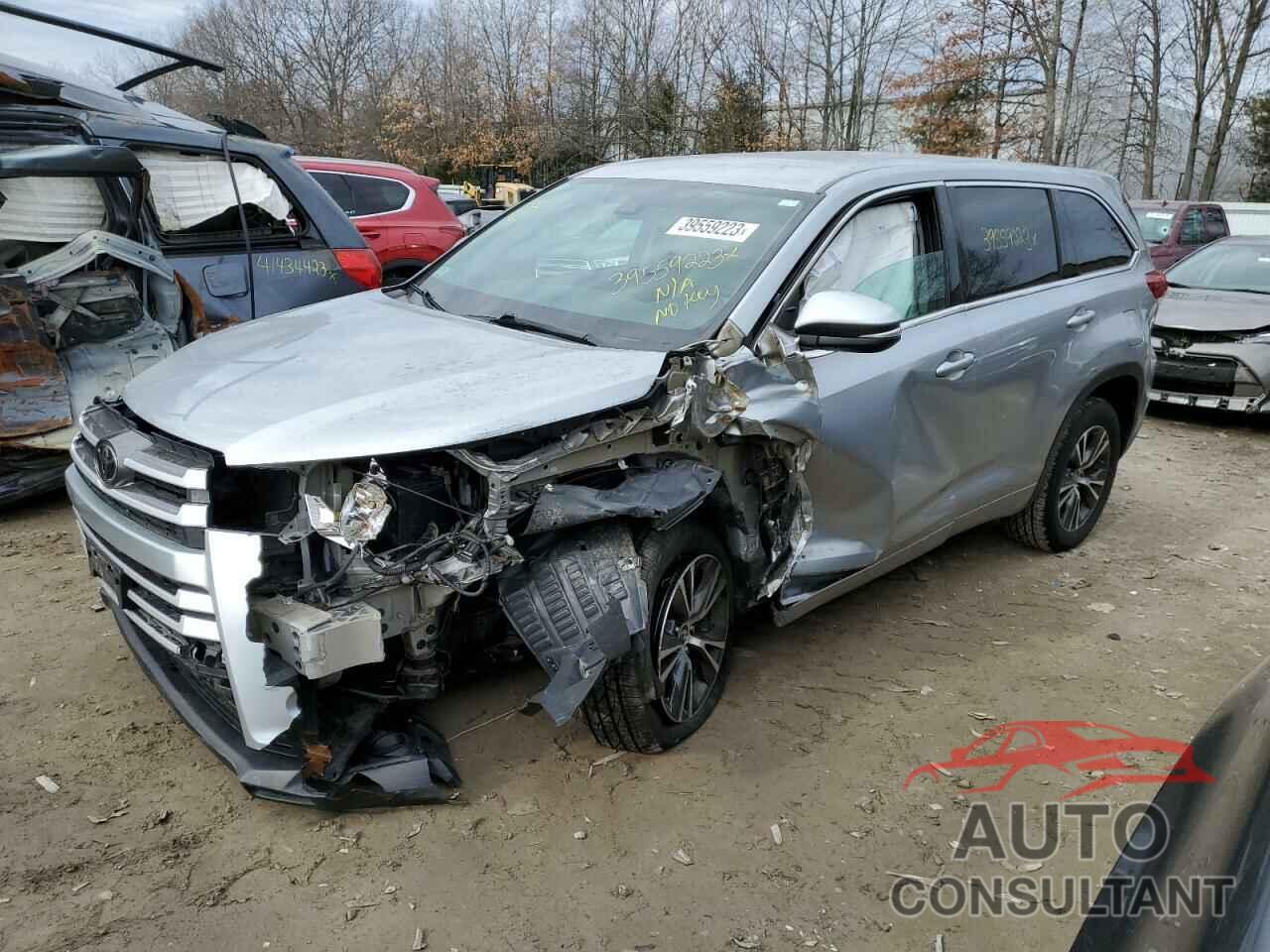 TOYOTA HIGHLANDER 2017 - 5TDZARFH2HS025125