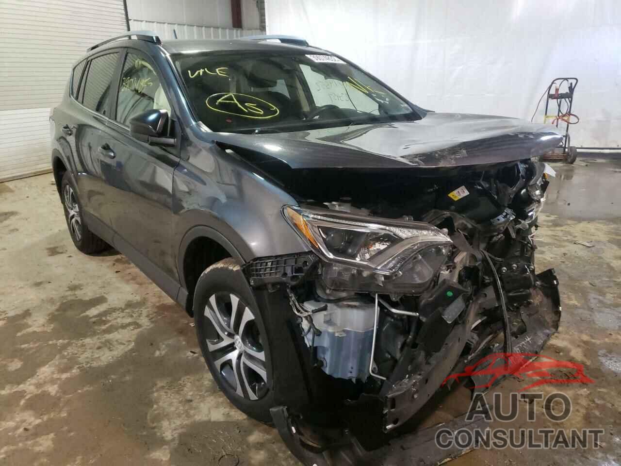 TOYOTA RAV4 2017 - JTMBFREV3HJ140677