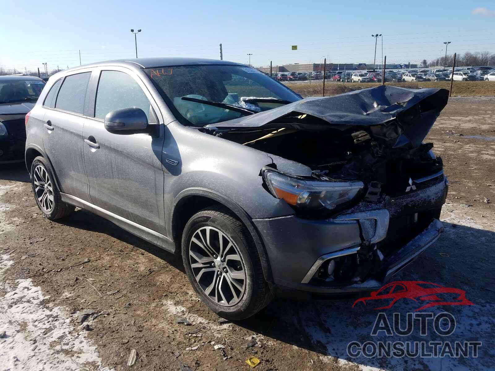 MITSUBISHI OUTLANDER 2019 - JA4AP4AU5KU013020