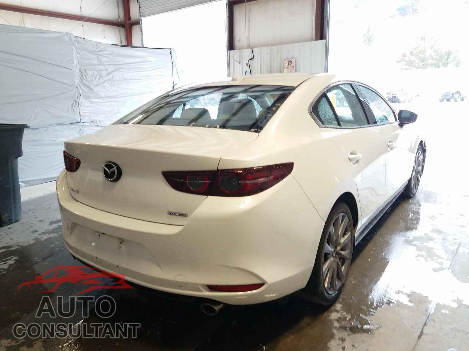 MAZDA 3 2019 - JM1BPACM5K1102190