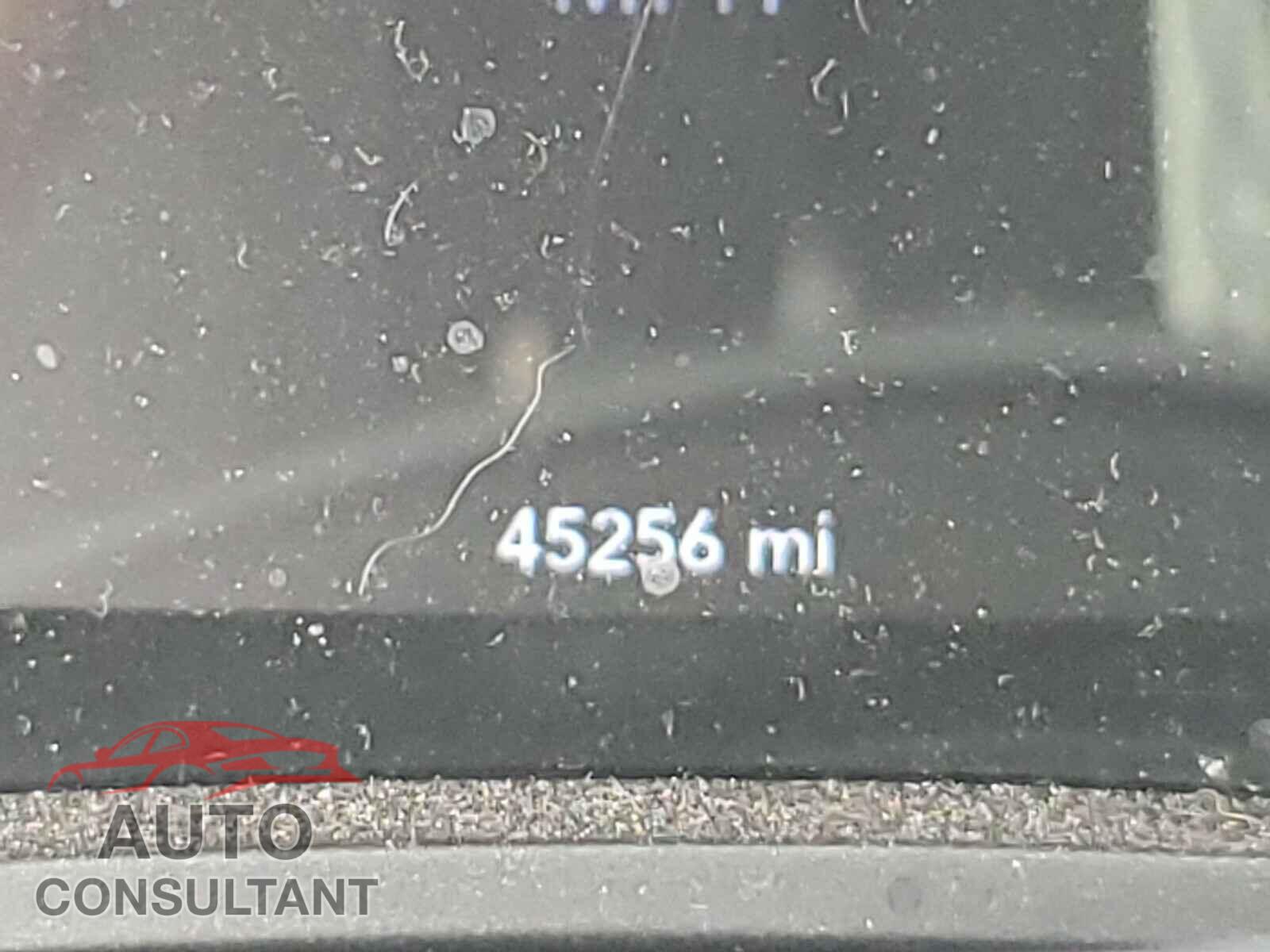 DODGE CHALLENGER 2018 - 2C3CDZAG8JH303031