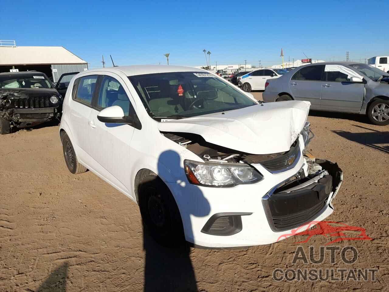 CHEVROLET SONIC 2017 - 1G1JG6SH3H4158884