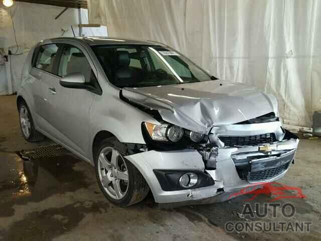 CHEVROLET SONIC 2015 - 1G1JE6SB4F4194890