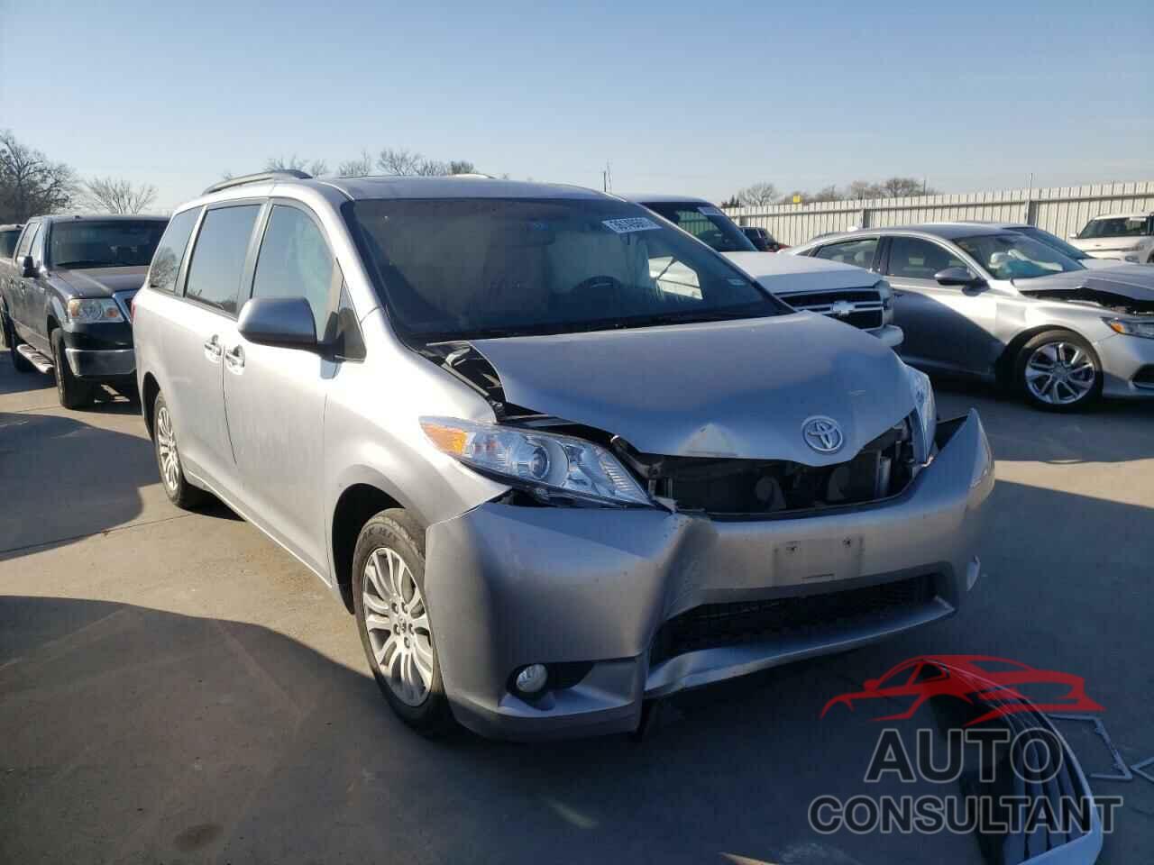 TOYOTA SIENNA 2017 - 5TDYZ3DC7HS888317