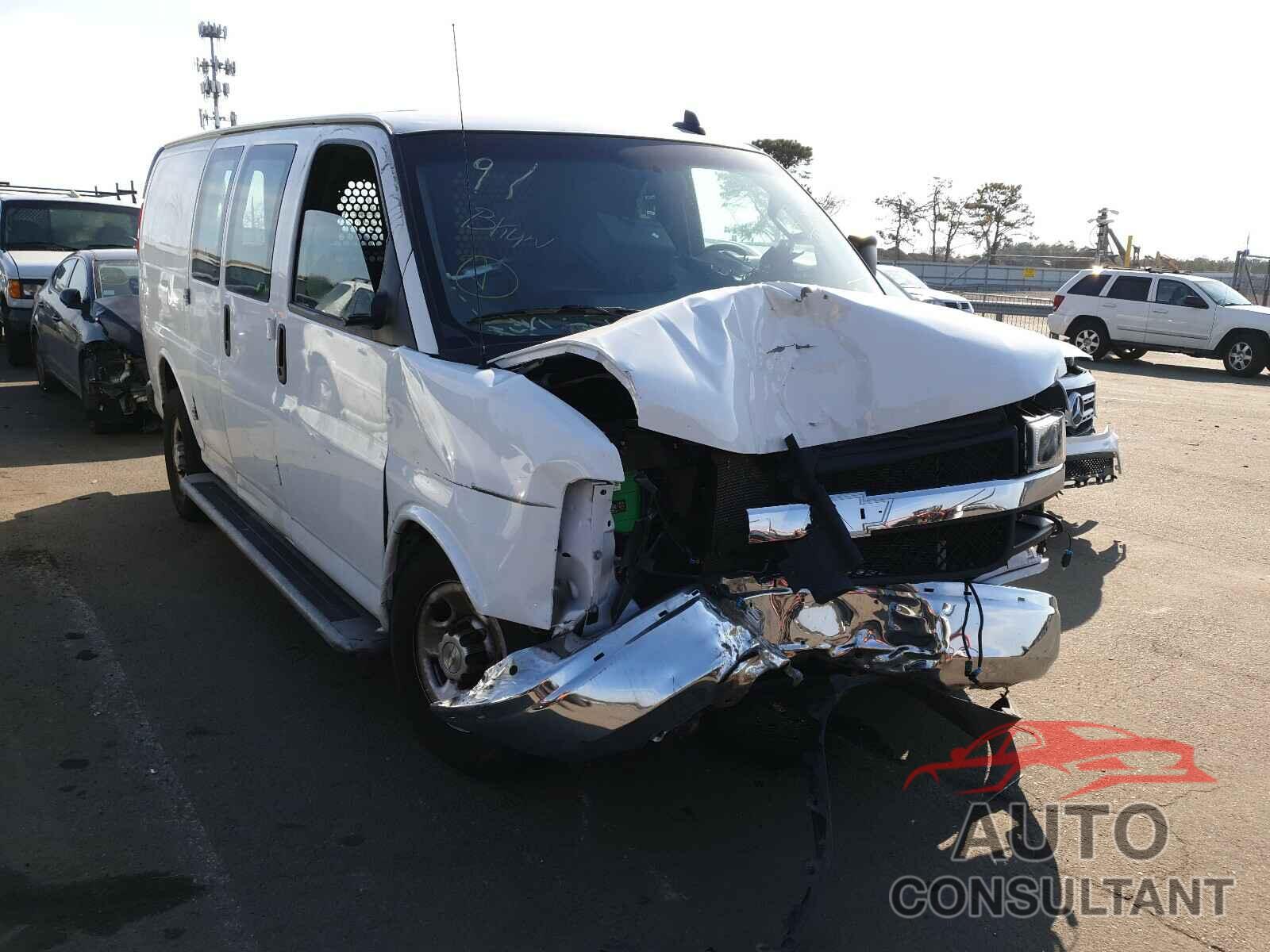 CHEVROLET EXPRESS 2019 - 1GCWGAFG8K1346410