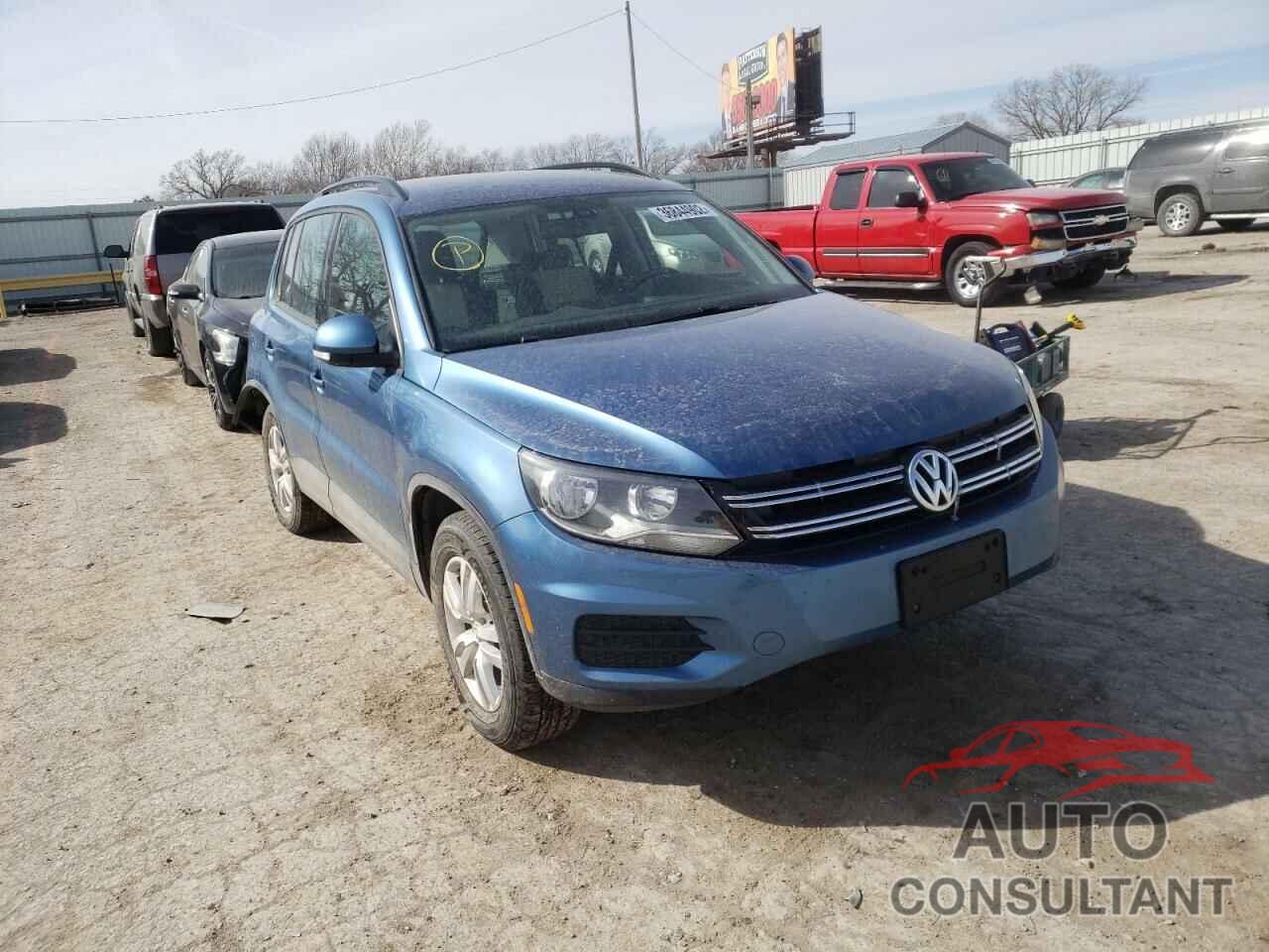 VOLKSWAGEN TIGUAN 2017 - WVGBV7AX6HW503177