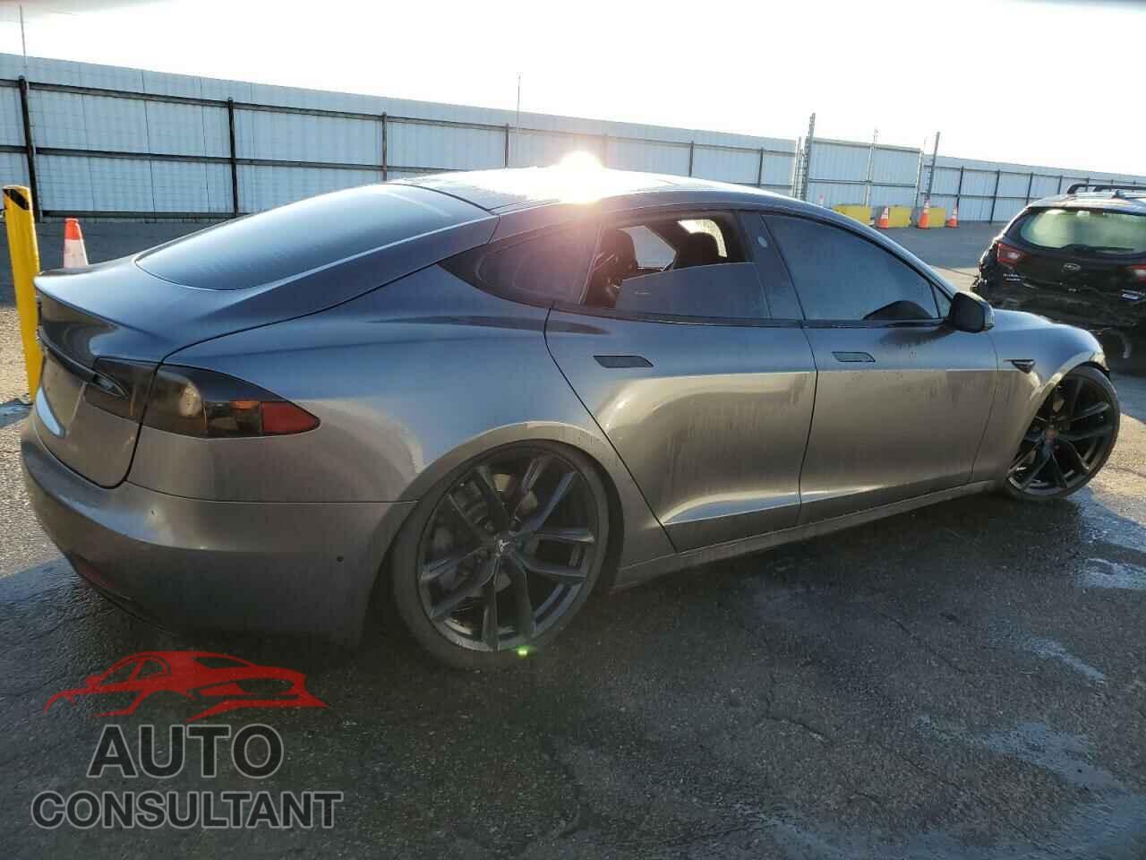 TESLA MODEL S 2018 - 5YJSA1E28JF247758