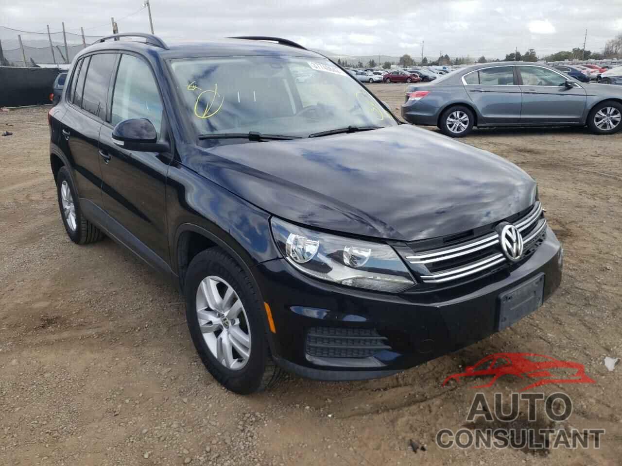 VOLKSWAGEN TIGUAN 2016 - WVGAV7AX1GW589878