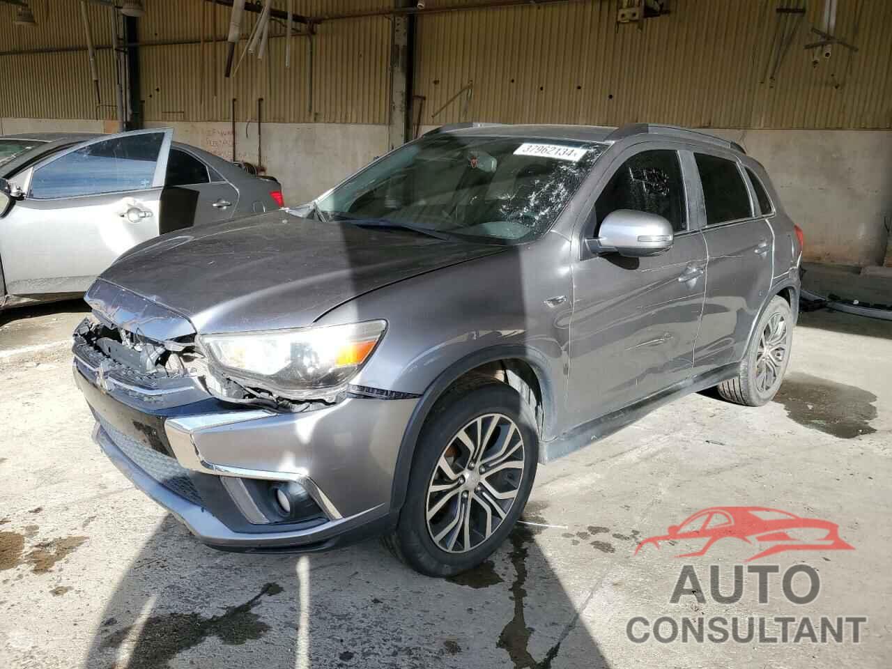 MITSUBISHI OUTLANDER 2018 - JA4AP4AW0JU003057