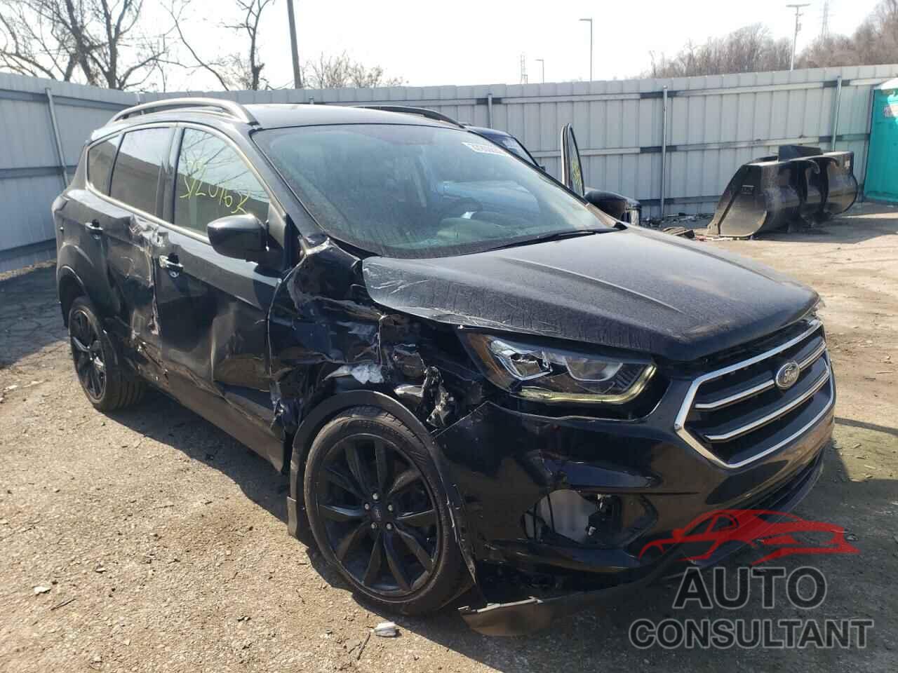 FORD ESCAPE 2017 - 1FMCU9GD8HUB13760