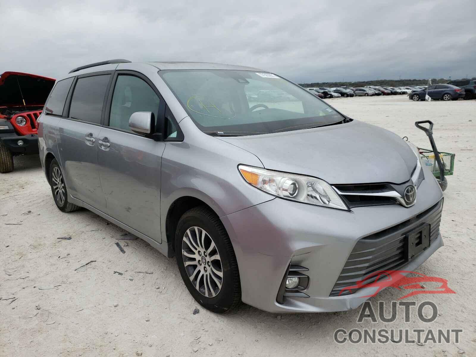 TOYOTA SIENNA 2018 - 5TDYZ3DCXJS924765