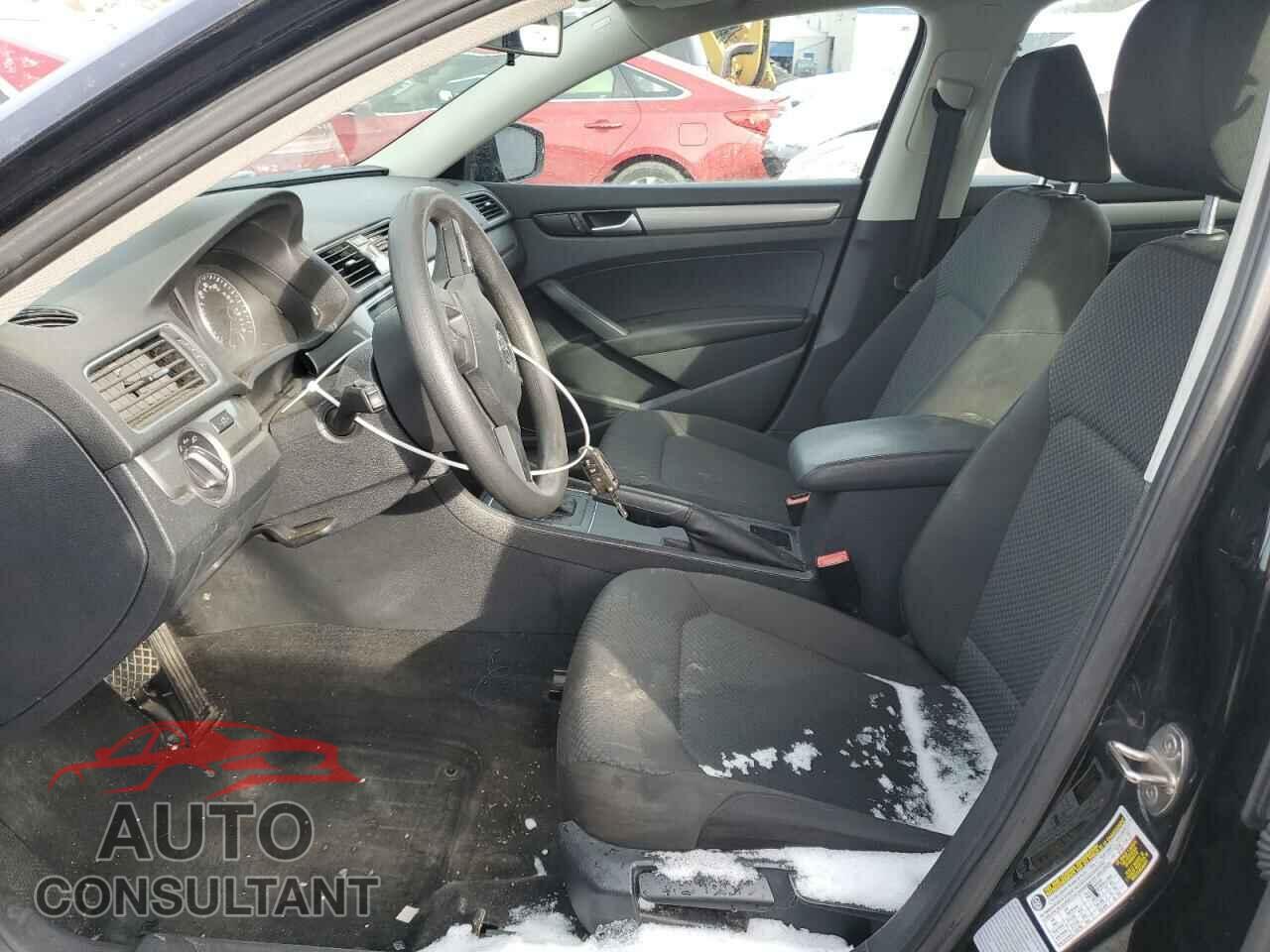 VOLKSWAGEN PASSAT 2015 - 1VWAT7A37FC063288
