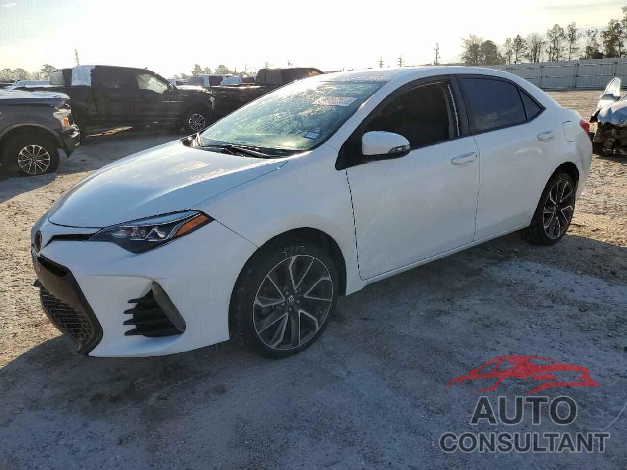 TOYOTA COROLLA 2018 - 5YFBURHE8JP825700
