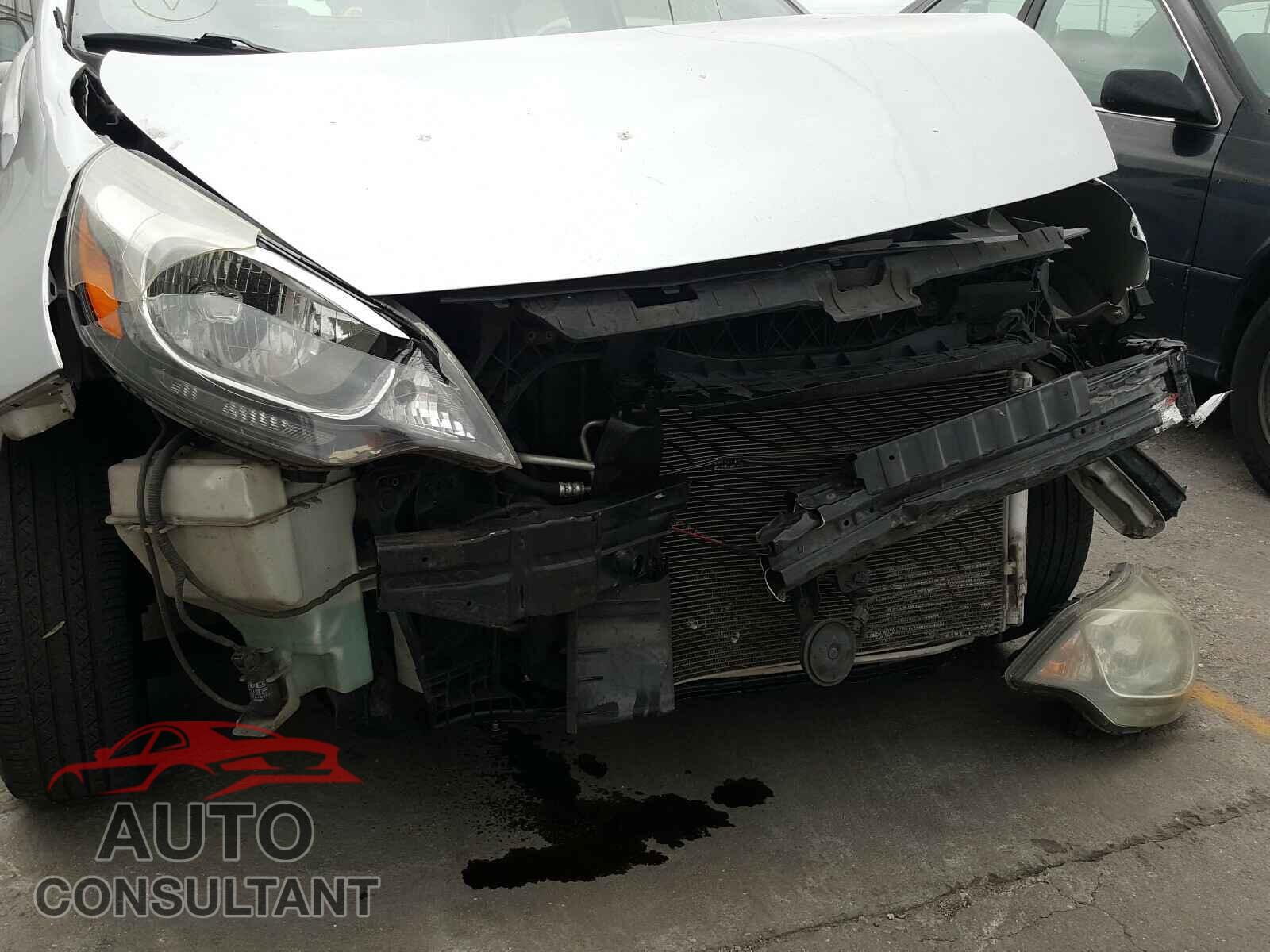KIA RIO 2016 - KNADM4A37G6584696