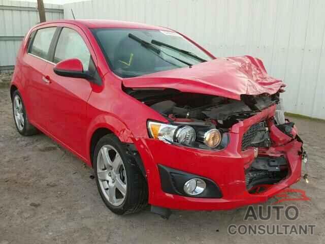 CHEVROLET SONIC 2015 - 1G1JE6SB6F4131922