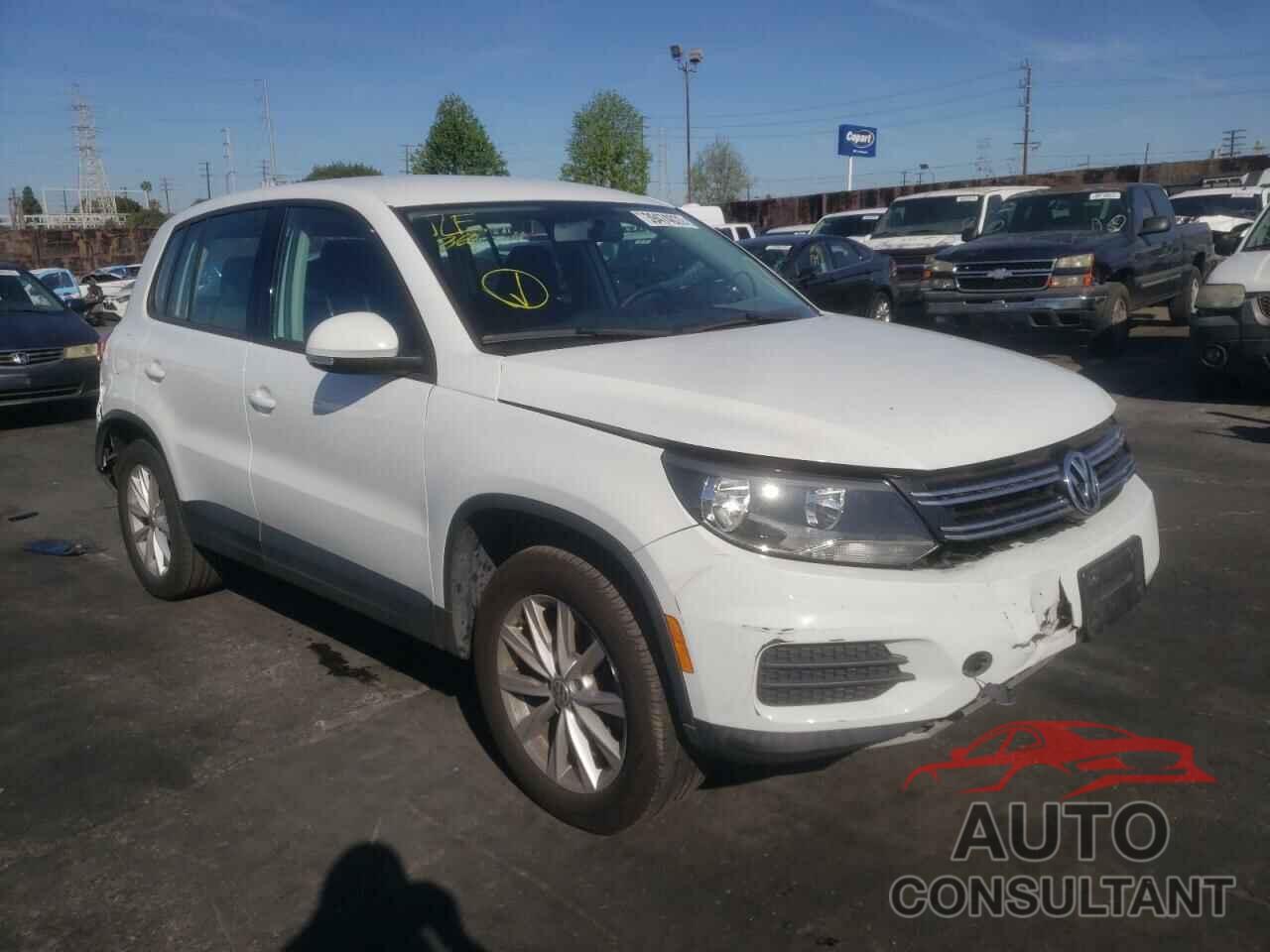 VOLKSWAGEN TIGUAN 2017 - WVGAV7AX0HK049155