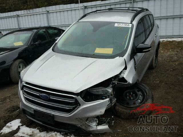 FORD ESCAPE 2017 - 1FMCU9J9XHUE78056