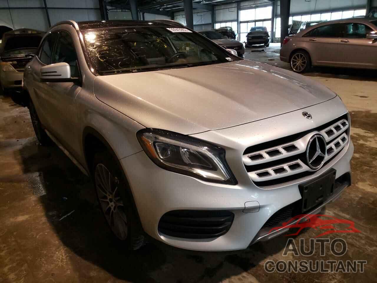 MERCEDES-BENZ GLA-CLASS 2019 - WDCTG4GBXKJ576063