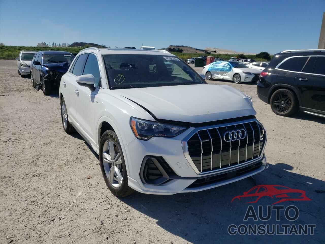 AUDI Q3 2022 - KNALB4J10H5072494