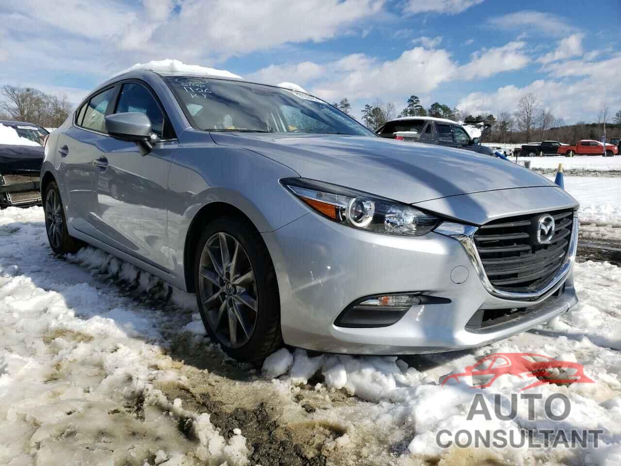 MAZDA 3 2018 - 3MZBN1V37JM208293