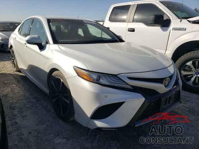TOYOTA CAMRY 2018 - 4T1B61HK9JU072419